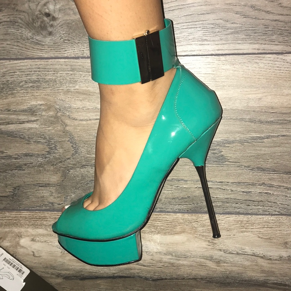 Bebe teal green high heels
